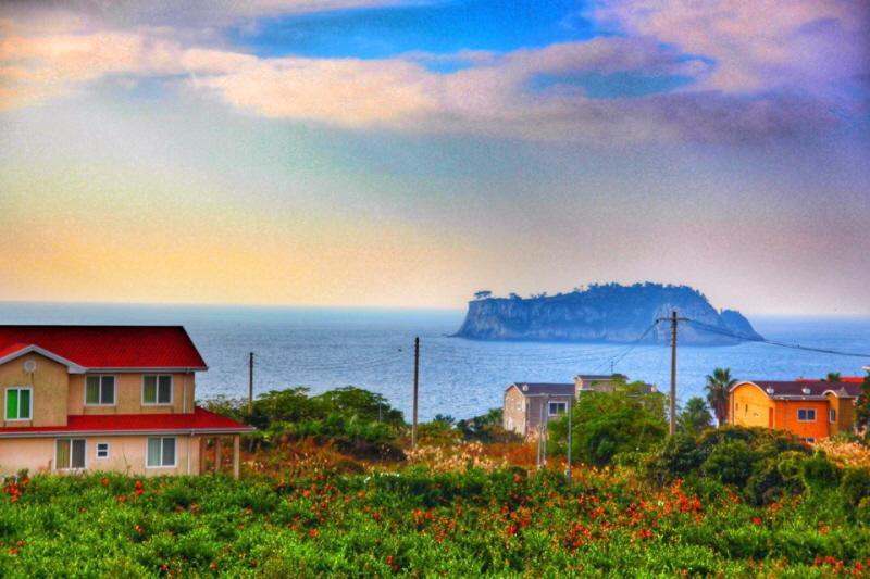Jeju Land Pension Seogwipo Bagian luar foto